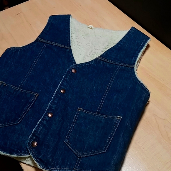 Vintage Sherpa Lined Denim Vest - Picture 2 of 6